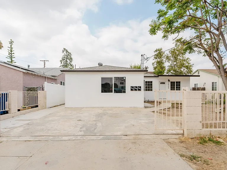 18310 Gresham St — Photo 1