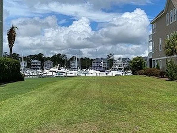 2754 Long Bay Dr, Southport, NC 28461