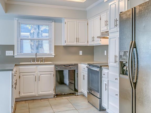 5th image of 6716 Post Oak Ln