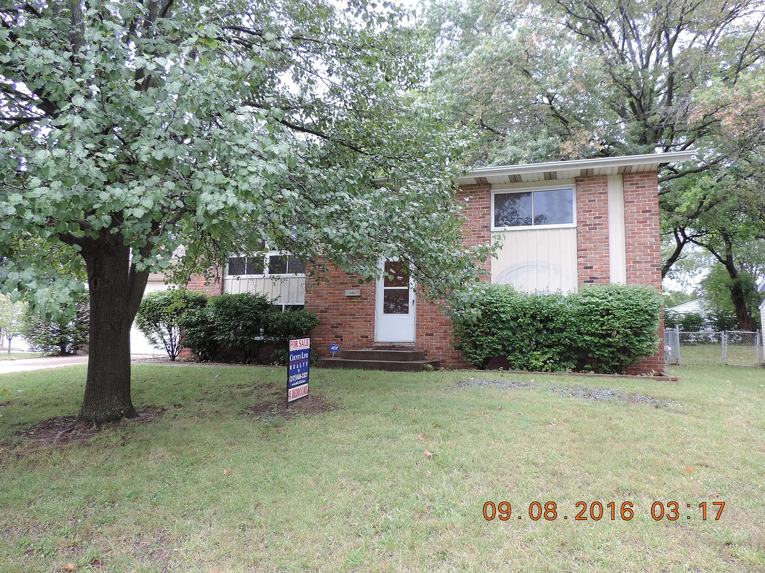 154 Dover Dr photo 1