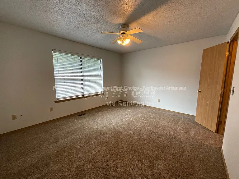 1511 N Bernice Dr — Photo 5