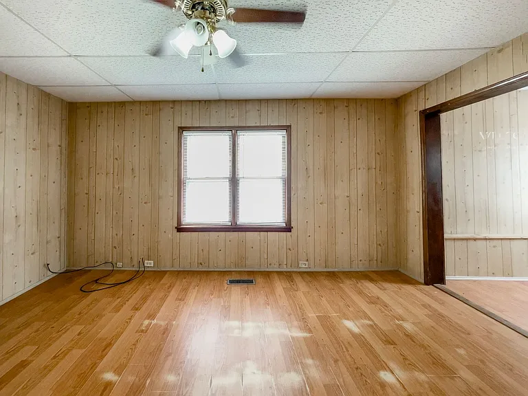 2217 S Jefferson St — Photo 31