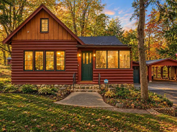 8 Talahi Trl, Michigan City, IN 46360