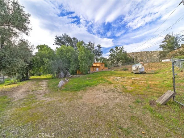 26283 Amanda Ave, Hemet, CA 92545