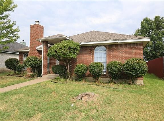 3rd image of 2213 Waterway Dr