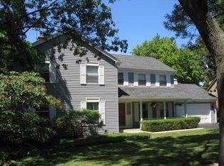 1232 Hillside Dr, Northbrook, IL 60062