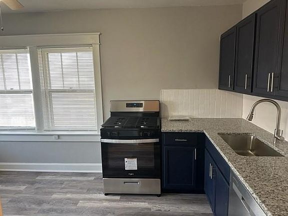 4th image of 15 S 17th St #2