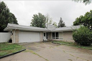 1st image of 6022 Crestwood Ave