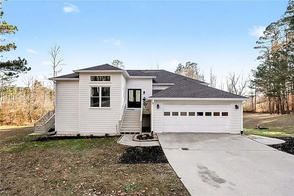 4 bed, 5.0 bath, 4270 sqft, $9,000 — Photo 2