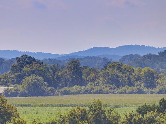 4th image of River Dr