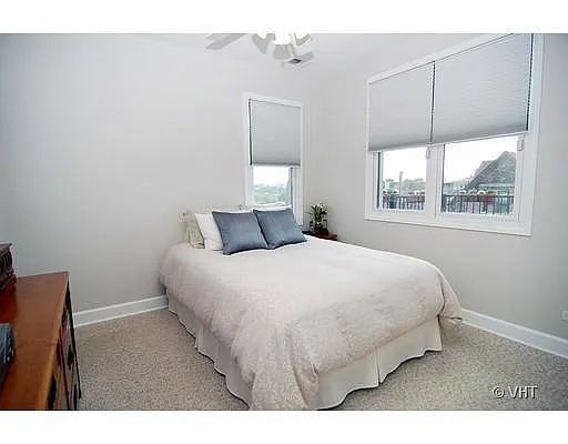 Building Photo - 1310 N Claremont Ave #3