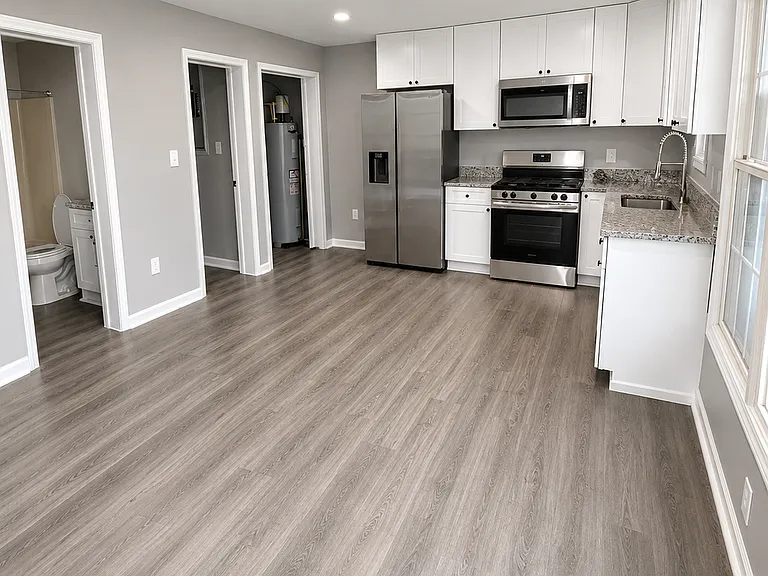2998 Winchester Ave #10 — Photo 5