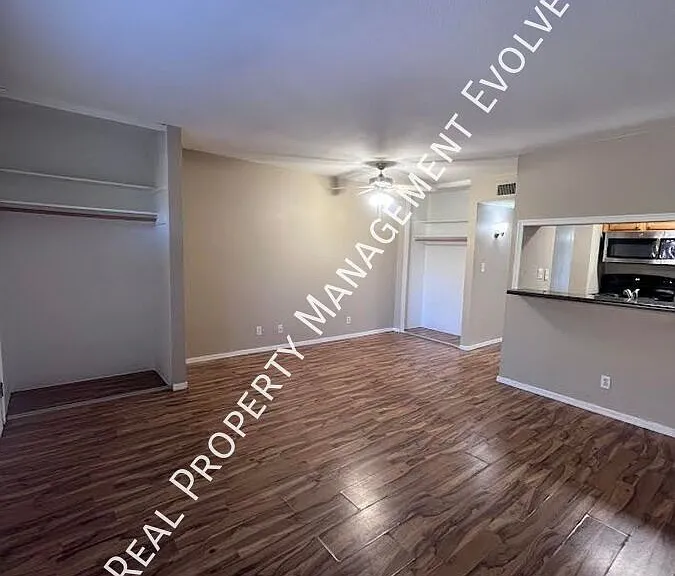 14203 N 19th Ave #1006 — Photo 3