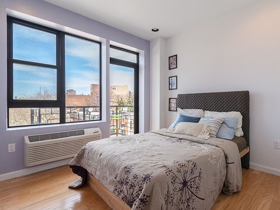 3rd image of 448 Lafayette Ave