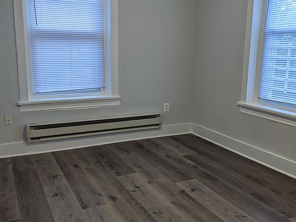 4th image of 241 W Queen Ln APT 3F