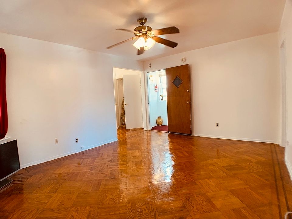 1st image of 22-25 38th St #2A2