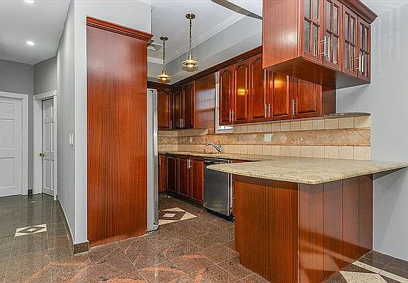 4th image of 158-32 100th St Floor 2