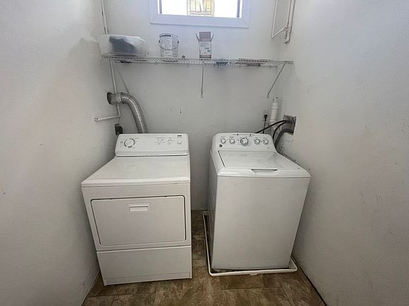5th image of 131 N Grove St #208