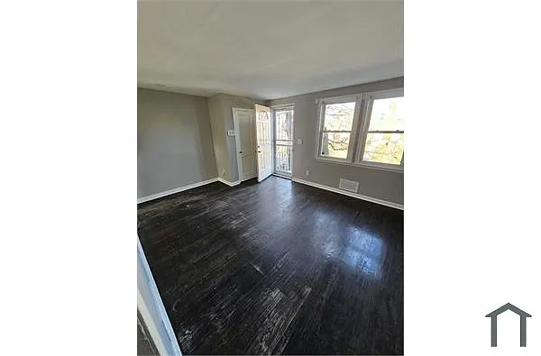 Building Photo - 4113 Ardley Ave