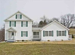 3160 Washington St, New Cumberland, WV 26047