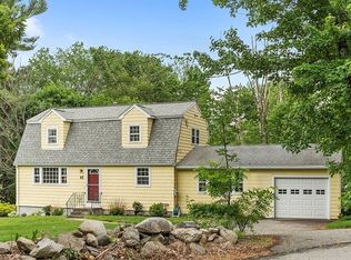 93 Robin Hill Rd, Chelmsford, MA 01824
