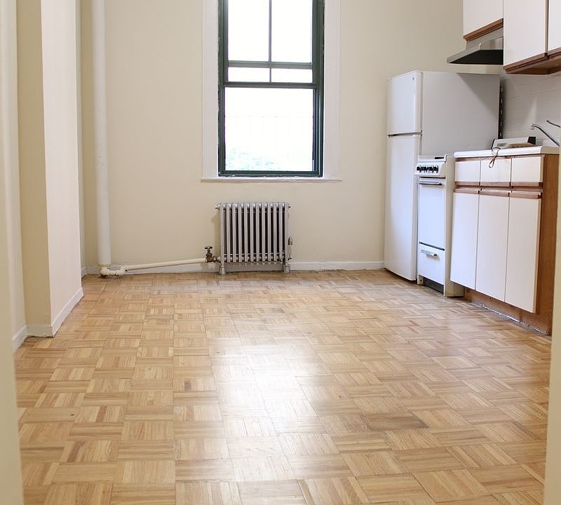 1st image of 502 E 79th St APT 4D
