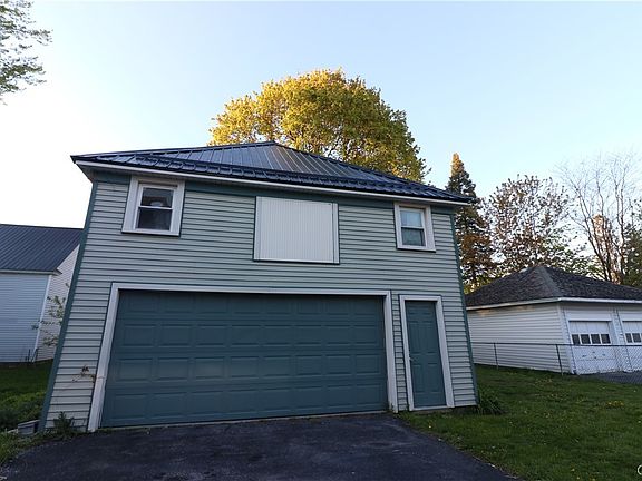 2nd image of 137 Bowers Ave