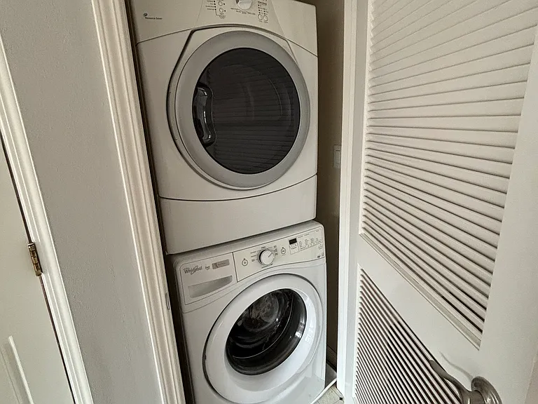 1026 Middle Ave #1026D — Photo 5