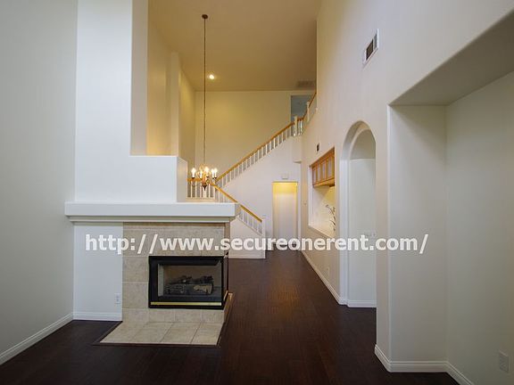 4th image of 115 Greenmeadow Dr