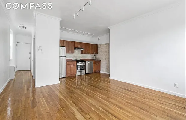 Rented by Compass | media 13