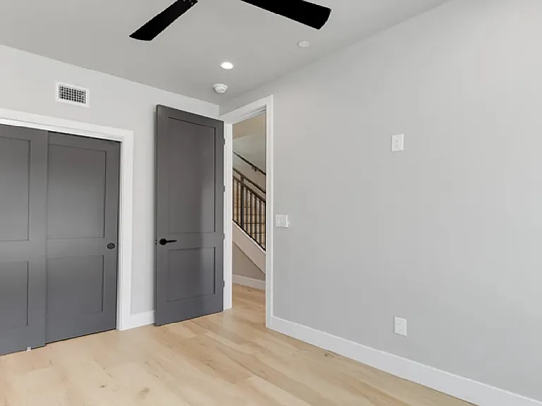 5432 Churchward St #2 — Photo 4