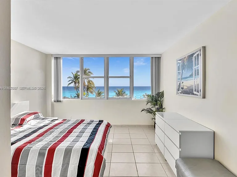 3140 S Ocean Dr #206 — Photo 23