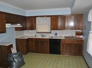 7034 W Brentwood Ave, Milwaukee, WI 53223