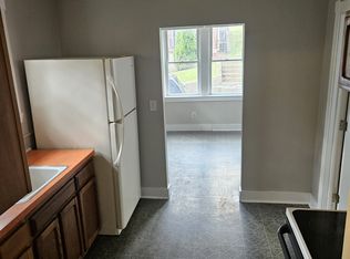 21 Locust St #A, Cumberland, MD 21502