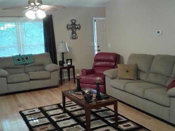 4th image of 99 Cannon Woods Dr