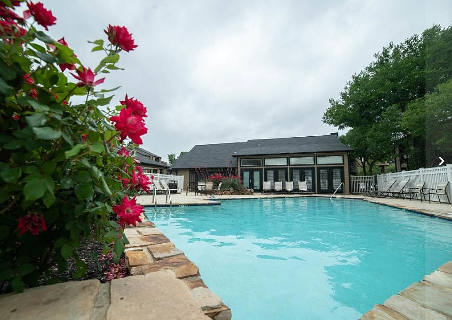 2106 Mariposa Ln Arlington TX Zillow
