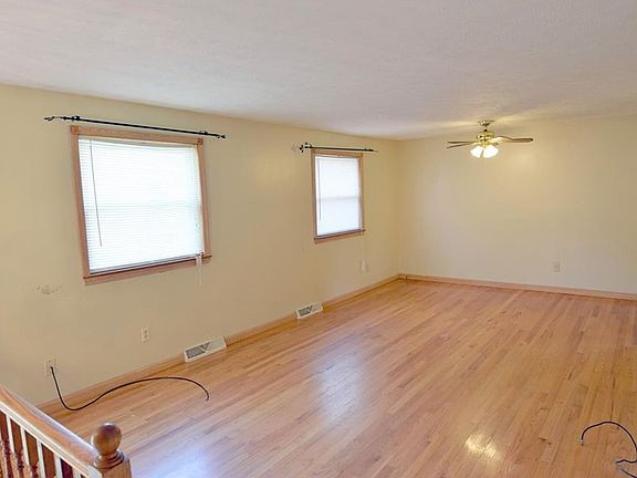 3rd image of 1081 Orlo St NW