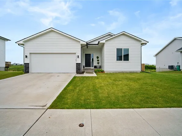 3510 Linden Dr SW, Bondurant, IA 50035