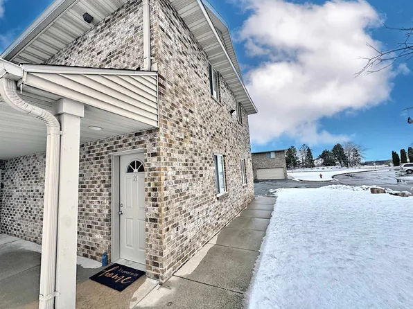 3331 N Casaloma Dr APT 21, Appleton, WI 54913