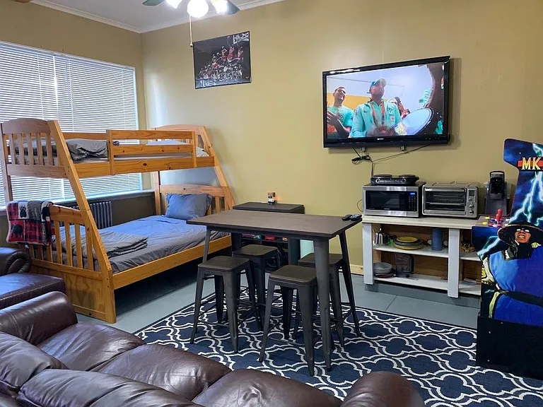 206 Main St #2 — Photo 7