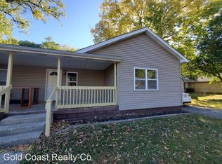 914 Englewood Dr, Englewood, OH 45322