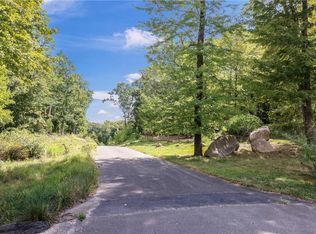 82 Indian Hill Rd, Pound Ridge, NY 10576