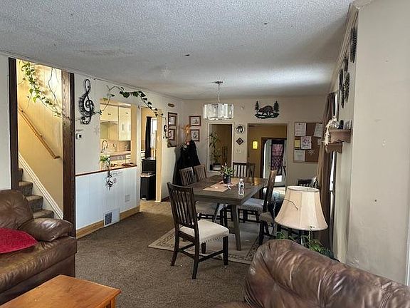 5th image of 1909 Irvine Ave NW