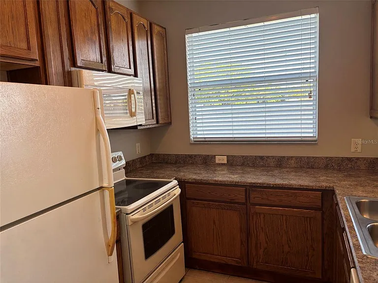 7415 Lago De Oro #B3 — Photo 5