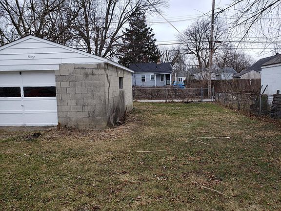 4th image of 2772 Osceola Ave