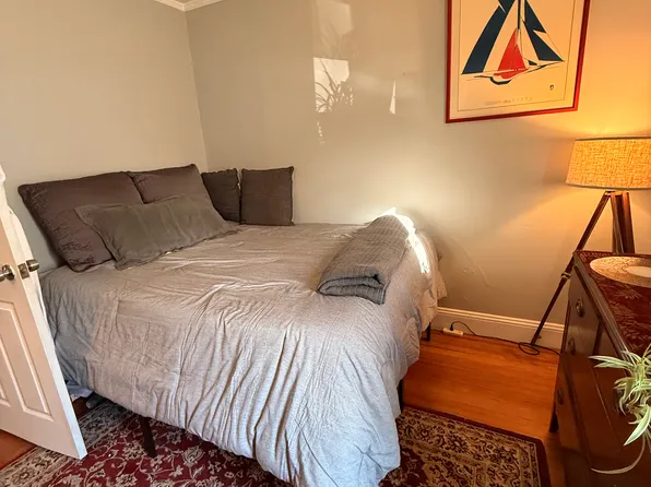 70 Long St #1F, East Greenwich, RI 02818