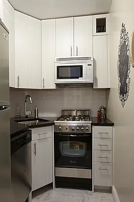 Sold by Brown Harris Stevens | media 9