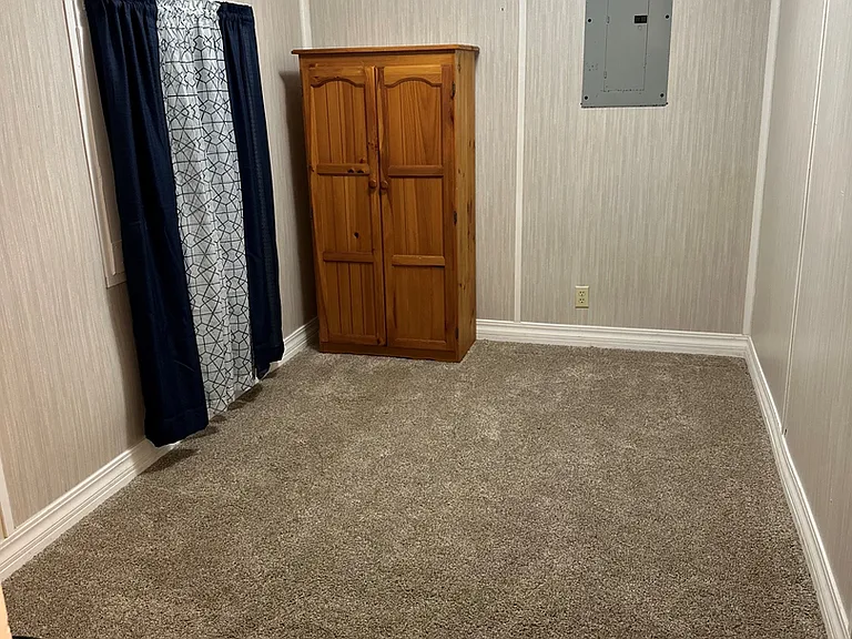 351 Lexington Ave NE — Photo 9