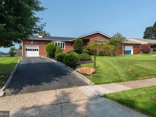 331 Hamilton Blvd, Morrisville, PA 19067