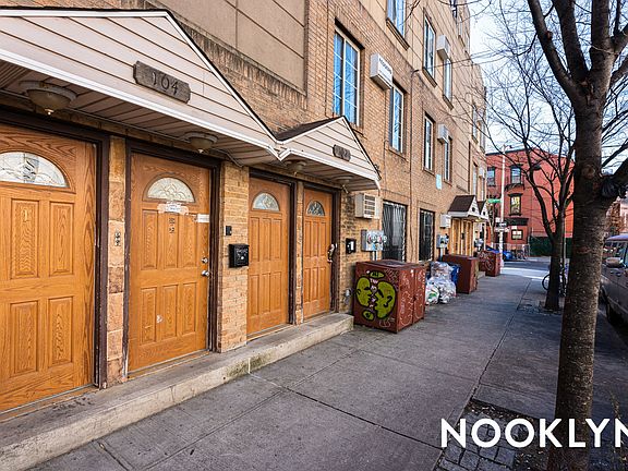 2nd image of 104 Jefferson St #3